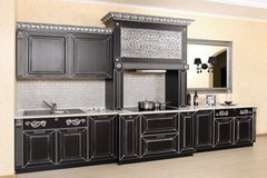 Кухня с патиной под старину.